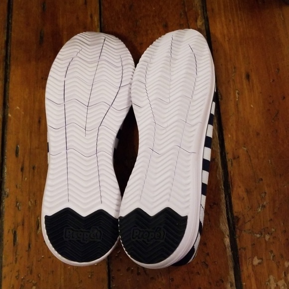 Propet Travelfit Flex Navy/White Sz 7.5 NIB - Picture 5 of 5